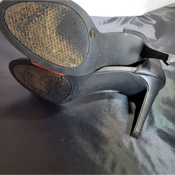 BCBG PARIS ANKLE STRAP OPEN TOES HIGH HEEL STILETTOS PUMP SANDAL - Picture 15 of 15